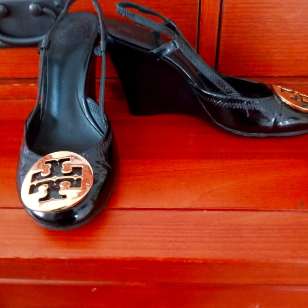 Tory Burch patent leather sling back wedges